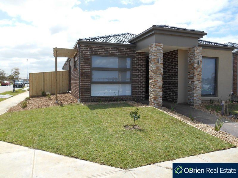 11 Frankland Street, Clyde North VIC 3978