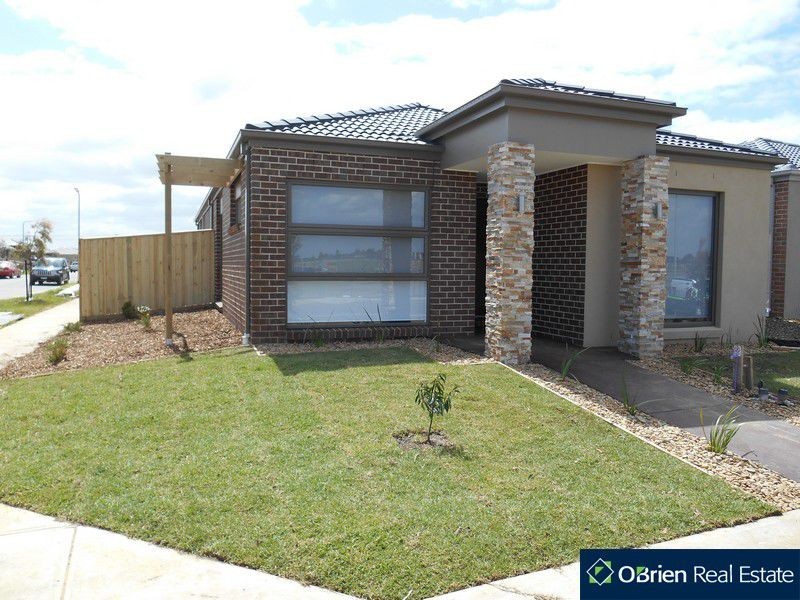 11 Frankland Street, Clyde North VIC 3978