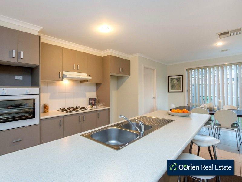 10 Olivia Court, Pakenham VIC 3810