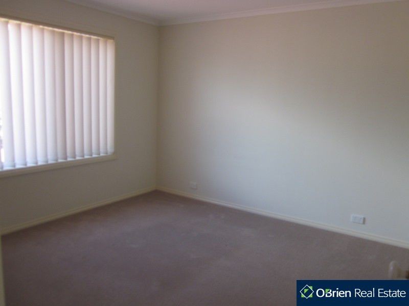 12/21-31 Parman Avenue, Pakenham VIC 3810