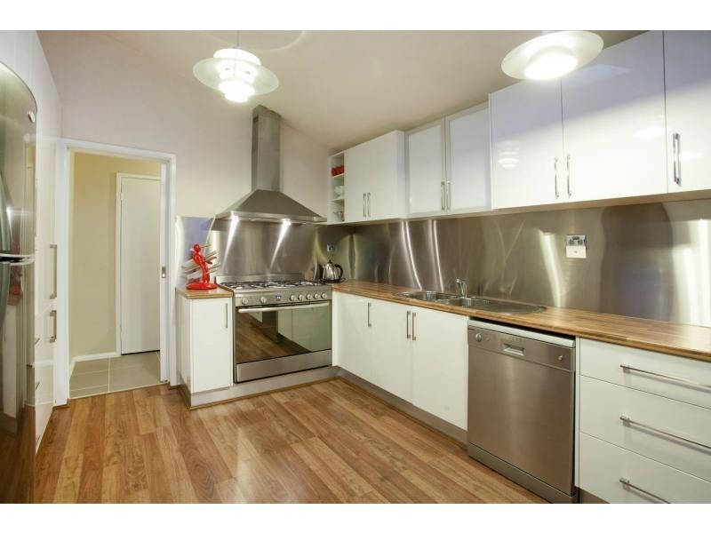 14 Collins Crescent, Berwick VIC 3806