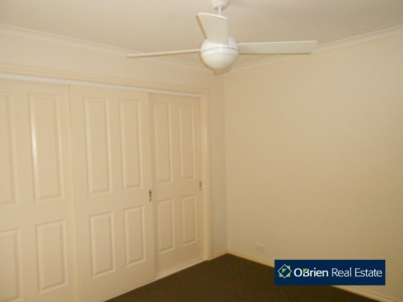 129 Melzak Way, Berwick VIC 3806