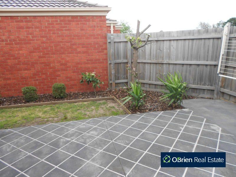129 Melzak Way, Berwick VIC 3806