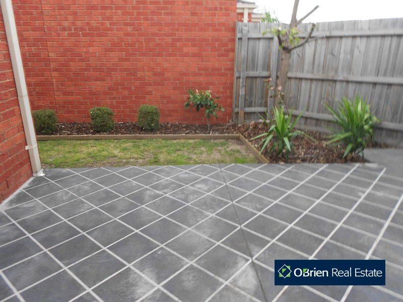 129 Melzak Way, Berwick VIC 3806