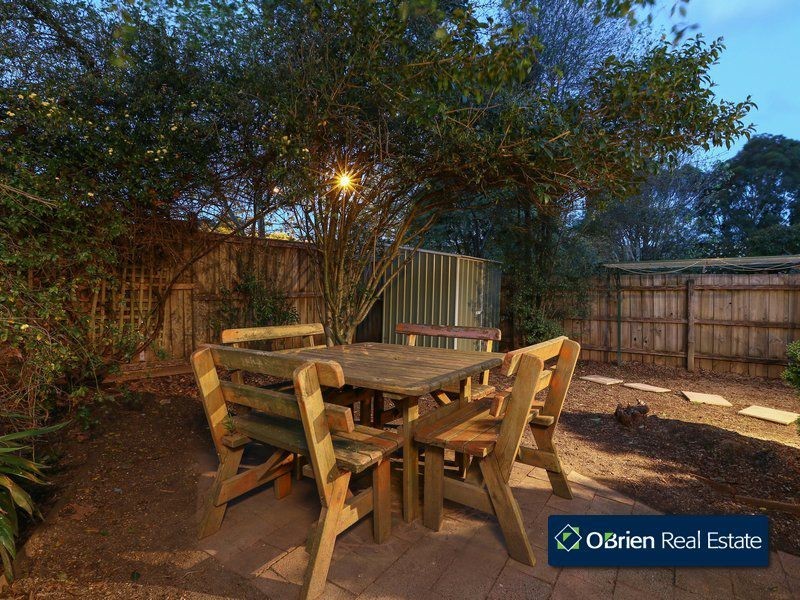 8B Stringybark Court, Berwick VIC 3806