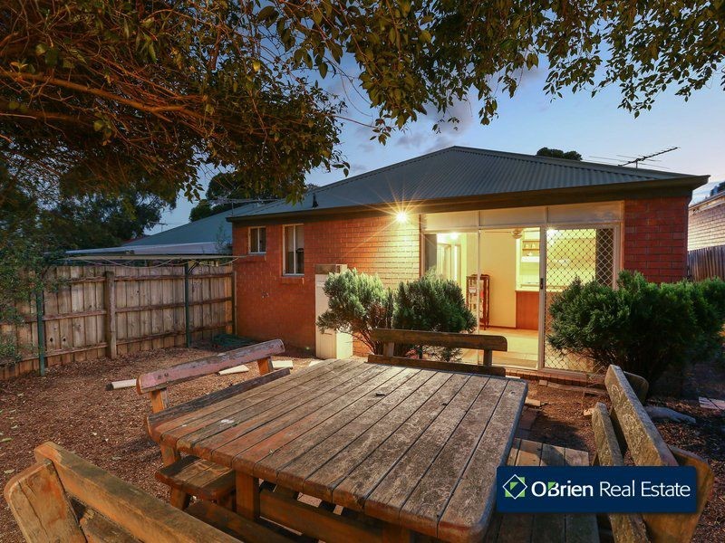 8B Stringybark Court, Berwick VIC 3806
