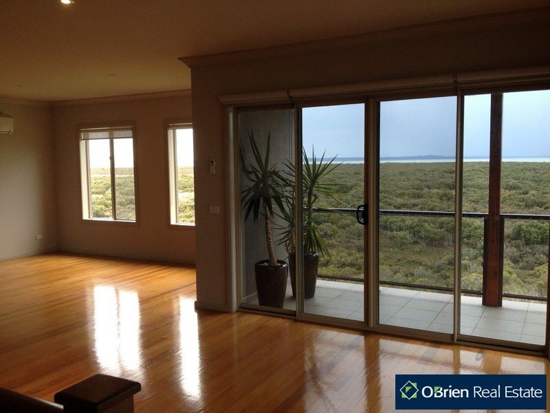 3/30 Lyall Street, Tooradin VIC 3980