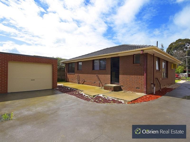 L2/41 Fairbairn Road, Cranbourne VIC 3977