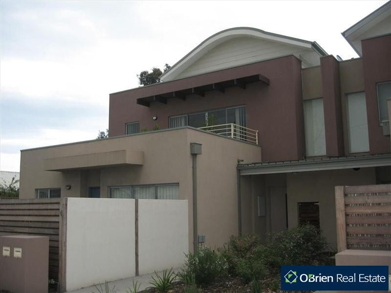 2/19 Lats Avenue, Carrum Downs VIC 3201