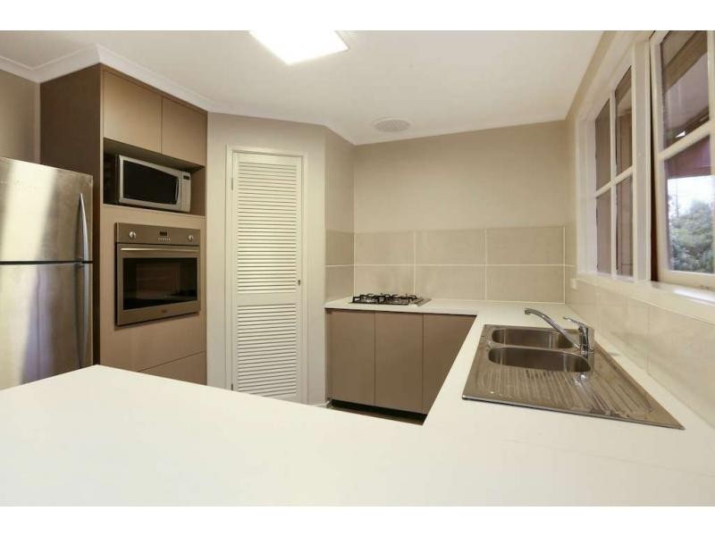 15 Strathhavan Drive, Berwick VIC 3806