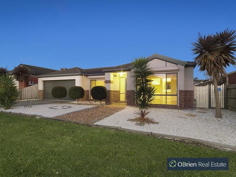 42 Bateman Grove, Hampton Park VIC 3976