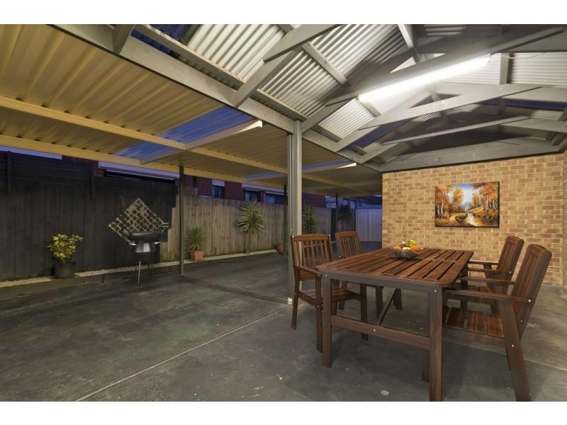 42 Bateman Grove, Hampton Park VIC 3976