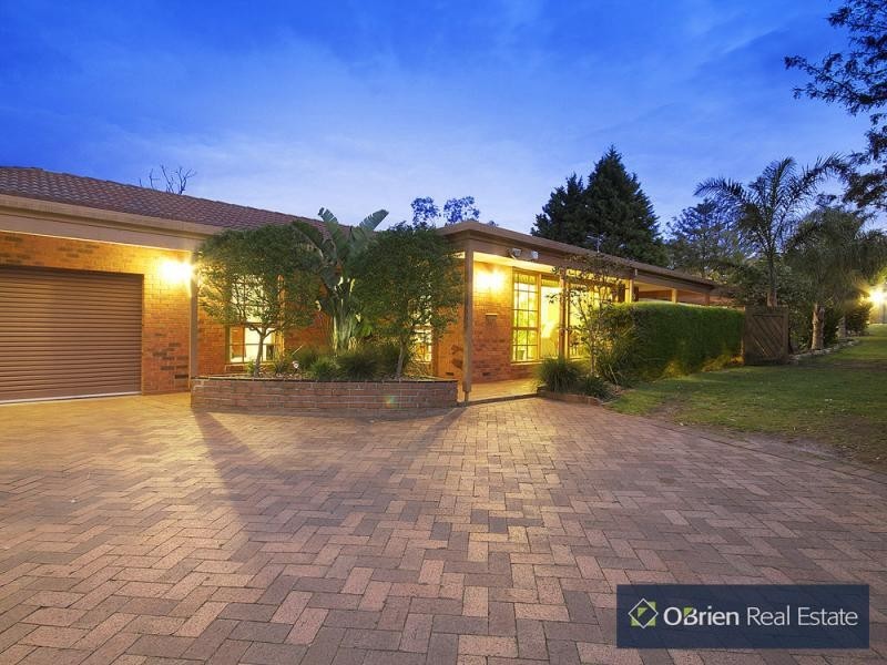 12 Coronet Court, Cranbourne VIC 3977