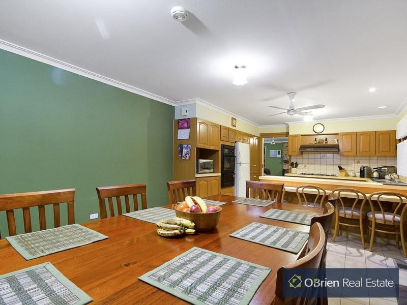 12 Coronet Court, Cranbourne VIC 3977