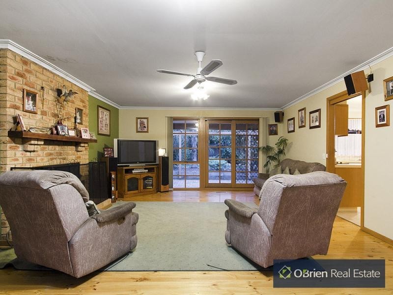 12 Coronet Court, Cranbourne VIC 3977