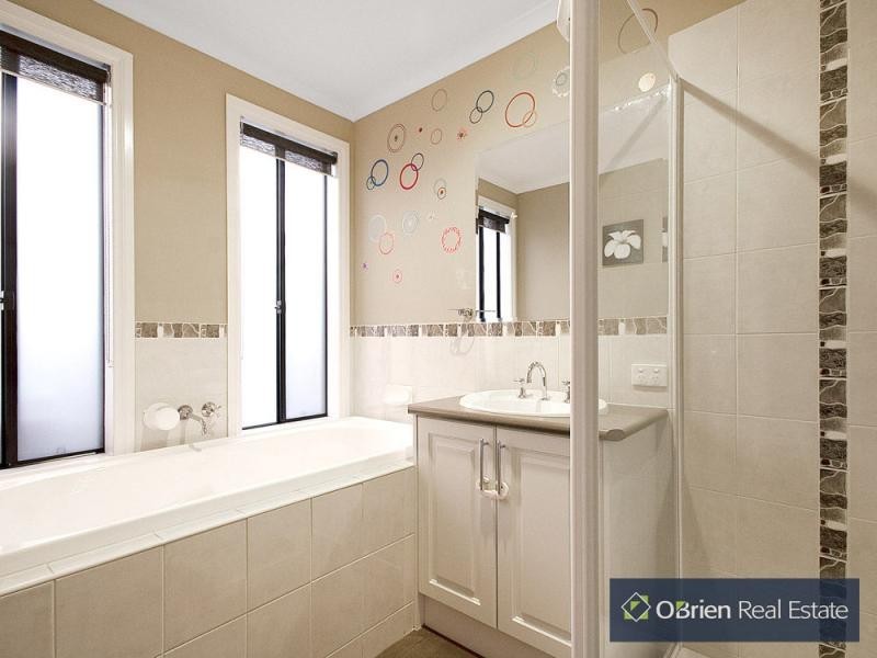 6 Georgia Close, Tooradin VIC 3980