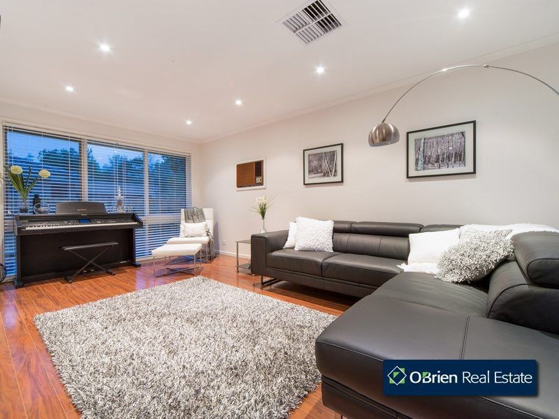 1/6 Selkirk Court, Berwick VIC 3806
