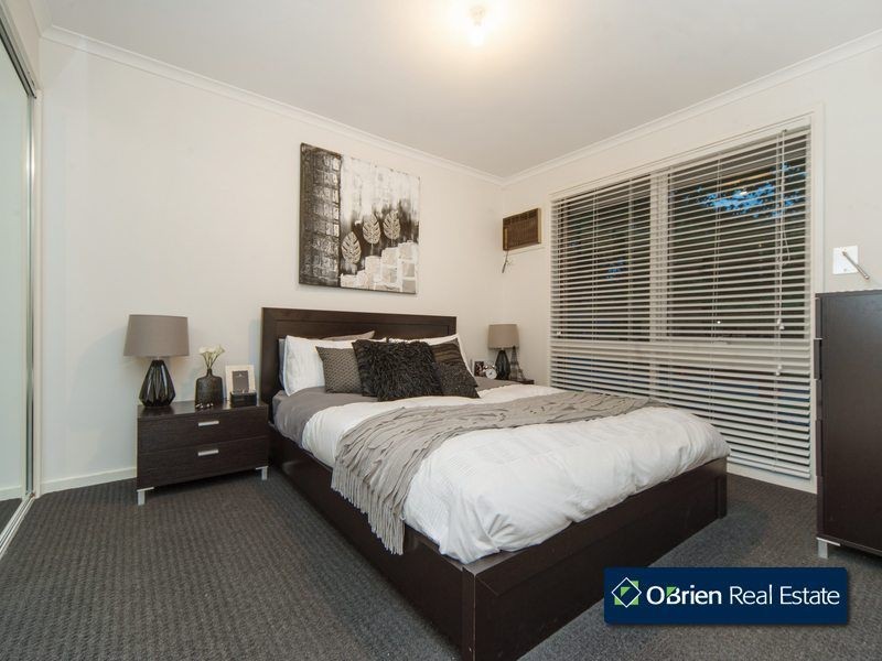 1/6 Selkirk Court, Berwick VIC 3806