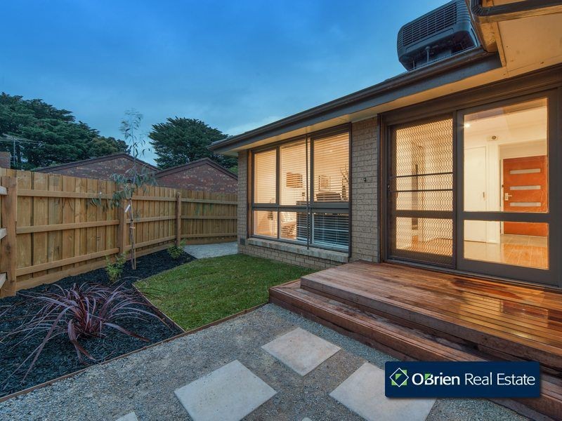 1/6 Selkirk Court, Berwick VIC 3806