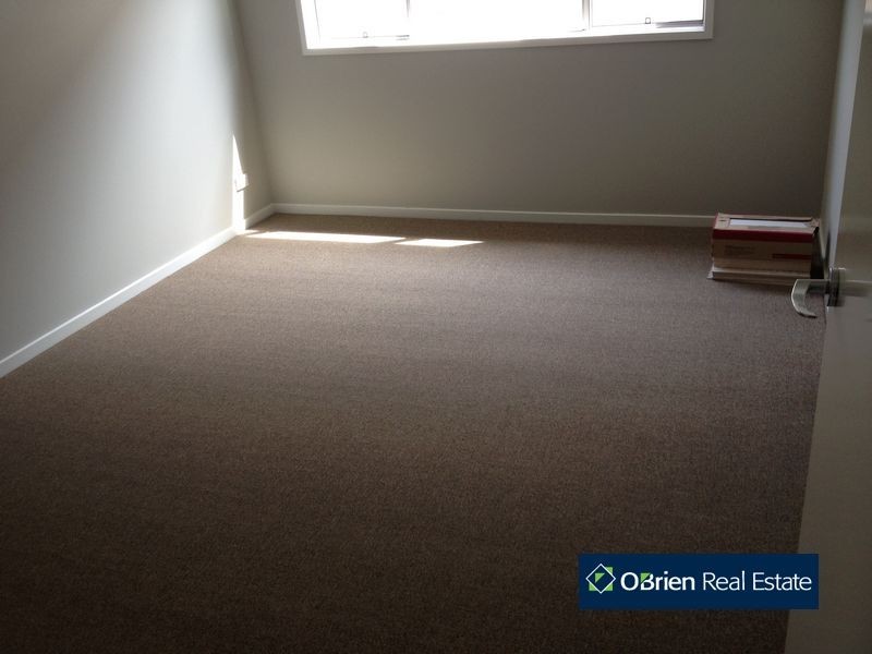 71 Frankland Street, Clyde North VIC 3978