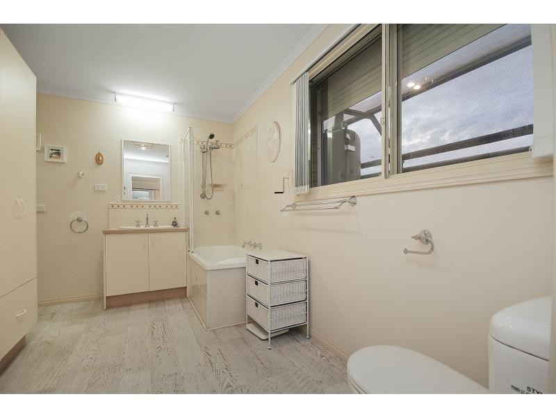 48 Miralie Way, Cranbourne West VIC 3977