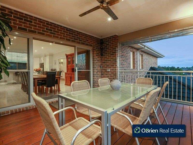 50 Leemak Crescent, Berwick VIC 3806