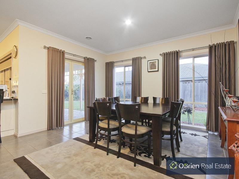 56 Livingstone Boulevard, Pakenham VIC 3810