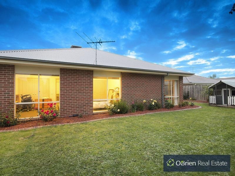 56 Livingstone Boulevard, Pakenham VIC 3810