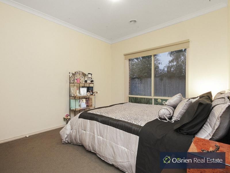 56 Livingstone Boulevard, Pakenham VIC 3810