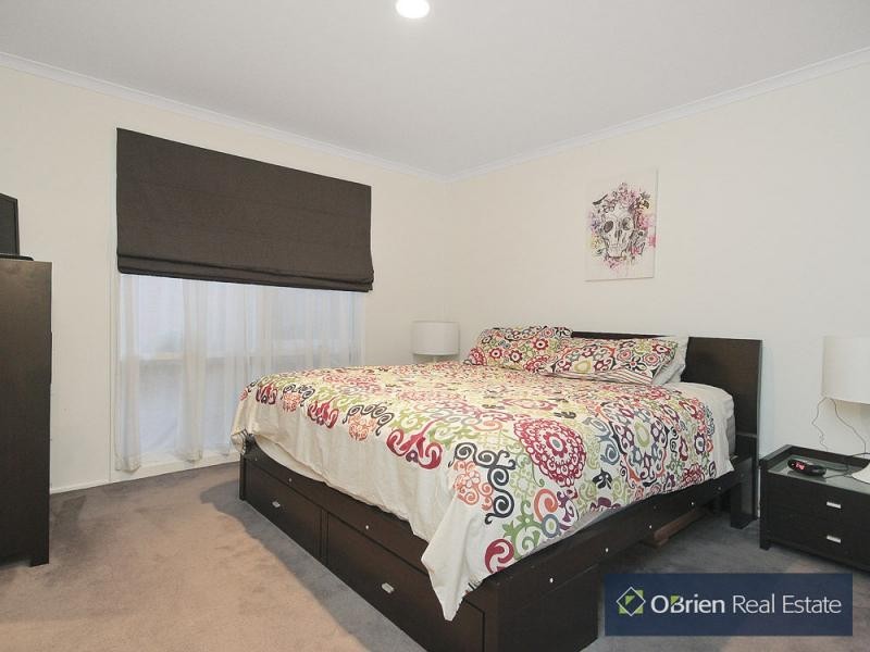 4 Shawnee Court, Narre Warren VIC 3805