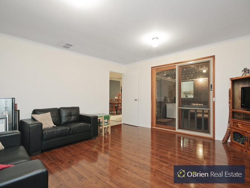 4 Shawnee Court, Narre Warren VIC 3805