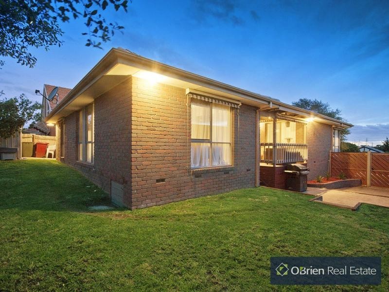 4 Shawnee Court, Narre Warren VIC 3805