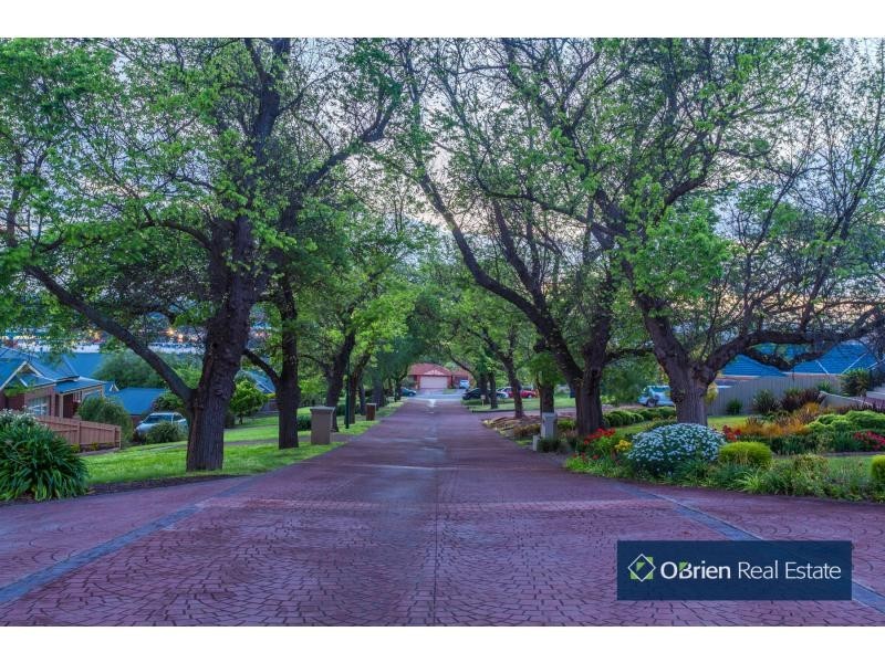 6 The Elms, Narre Warren VIC 3805