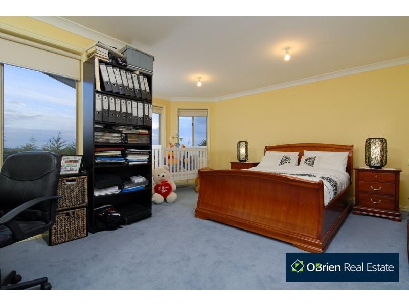 19 Tegans Close, Hallam VIC 3803