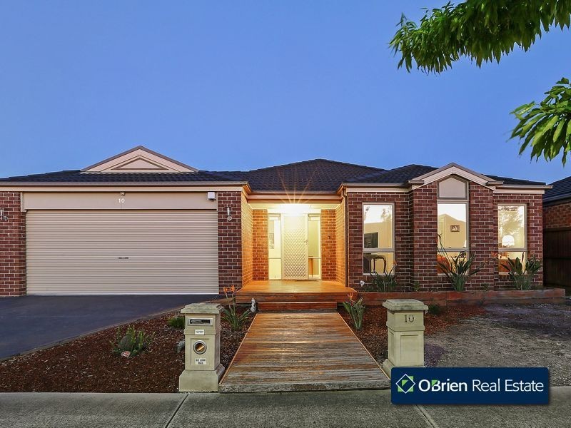 10 Broadleaf Way, Cranbourne VIC 3977