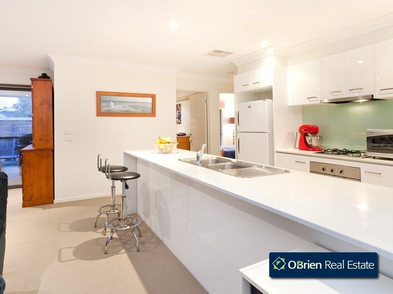 77 Meridian Circuit, Berwick VIC 3806