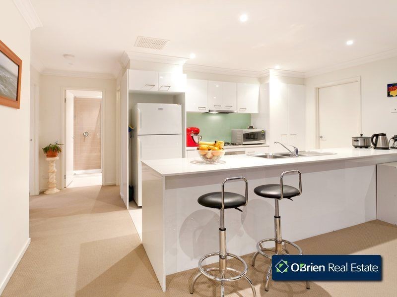 77 Meridian Circuit, Berwick VIC 3806