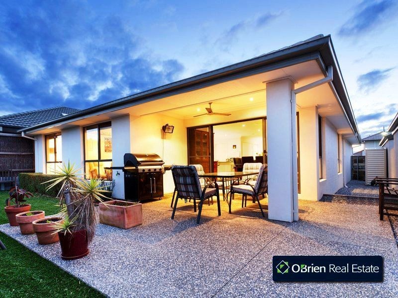 77 Meridian Circuit, Berwick VIC 3806