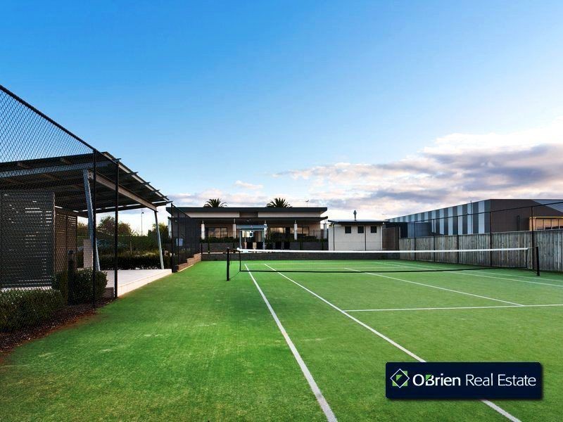 77 Meridian Circuit, Berwick VIC 3806