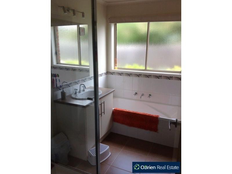 1/10 Peryman Street, Pearcedale VIC 3912