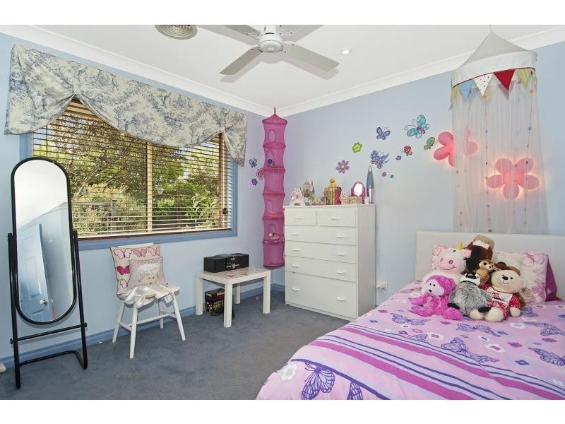 17 Kippenross Drive, Narre Warren South VIC 3805