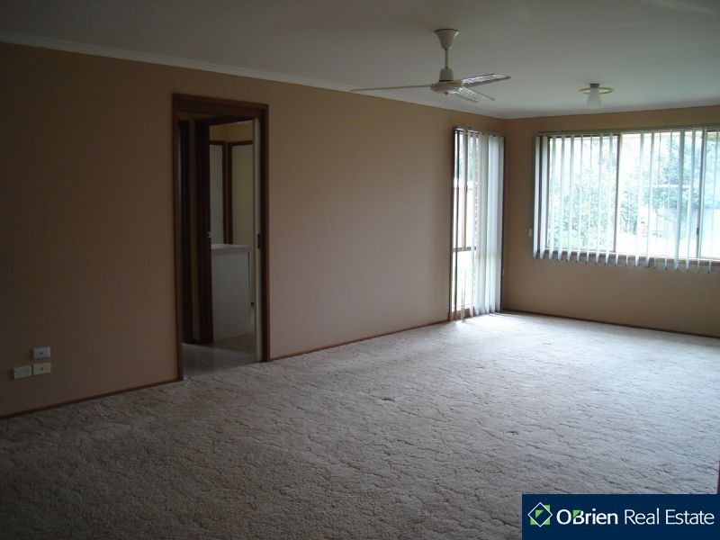 15 Katrina Close, Hallam VIC 3803