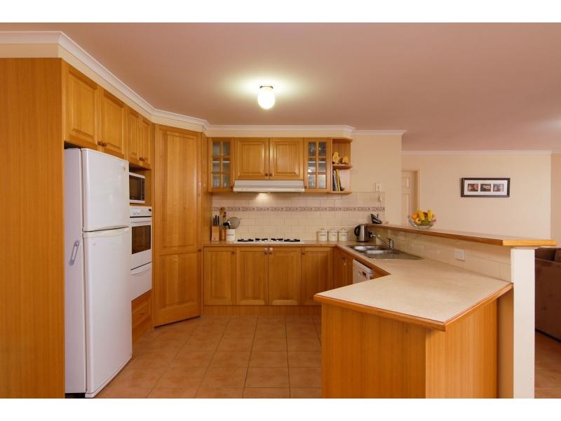 23 Hallmark Drive, Narre Warren South VIC 3805