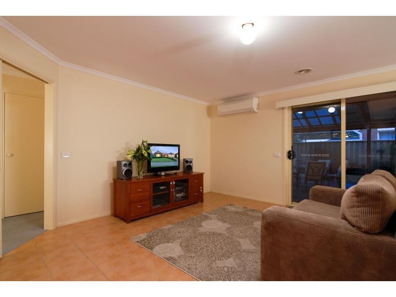 23 Hallmark Drive, Narre Warren South VIC 3805