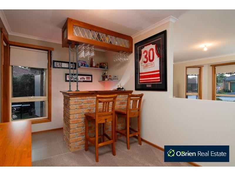 11 Sunnyside Drive, Berwick VIC 3806