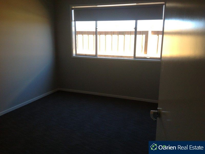 3 Goulburn Street, Cranbourne East VIC 3977