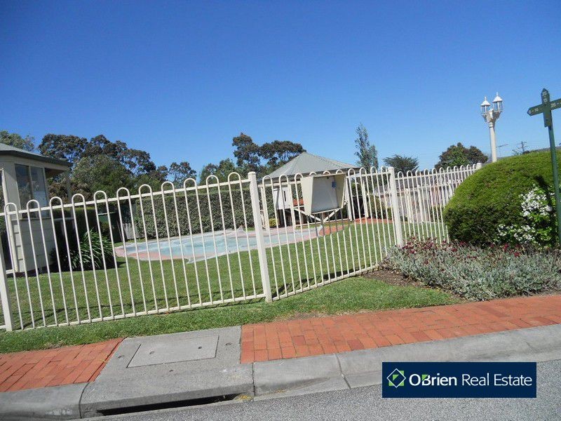 Unit 27/15-17 William Road, Berwick VIC 3806
