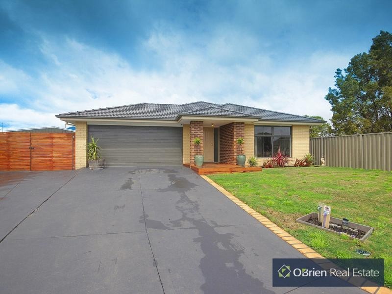 57 Ardent Crescent, Cranbourne East VIC 3977