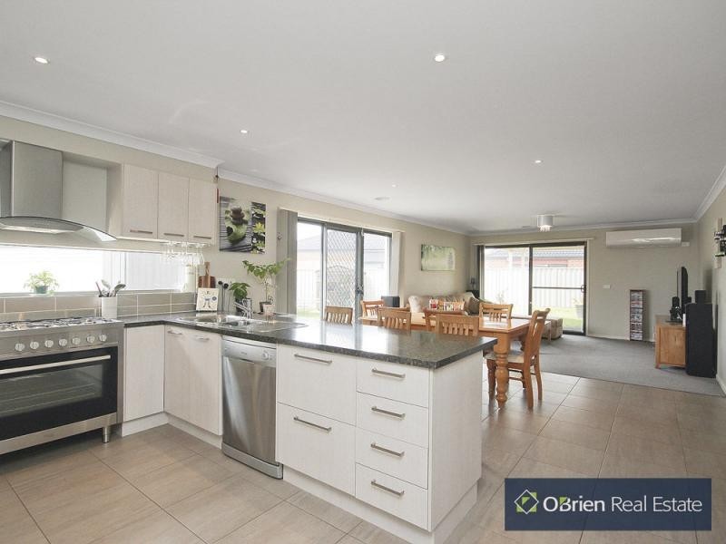 57 Ardent Crescent, Cranbourne East VIC 3977