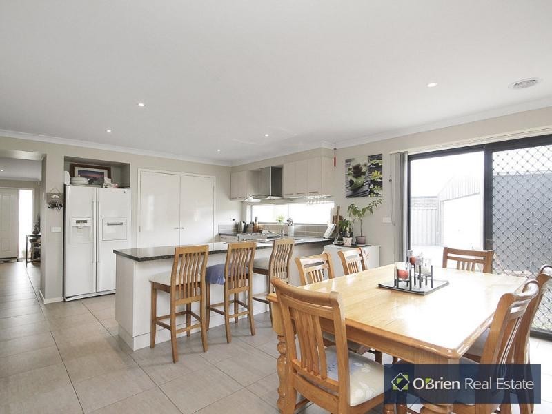 57 Ardent Crescent, Cranbourne East VIC 3977